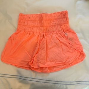 NEVER WORN. Free people movement THE WAY HOME SHORTS.